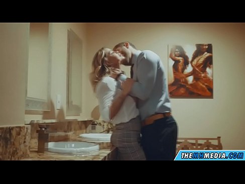 ❤️ Xa i-blonde ene-busty ikuhenda kwindlu yangasese yoluntu ❤❌ kwi-xh.heatpumpcenter.top ❌️